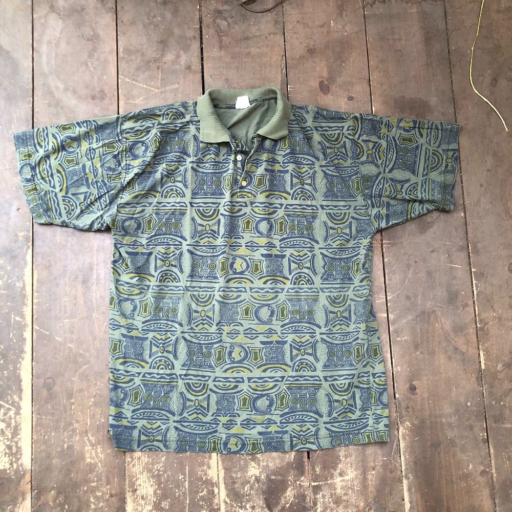 Tribal Collared T-shirt || Mens Size Large Patterned Tee